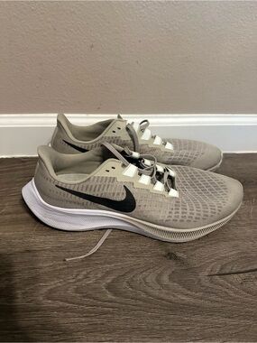 Nike Air Zoom Pegasus 37 Men's Shoes